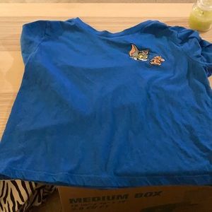 Selling blue Tom and Jerry shirt ! Barley used size medium !